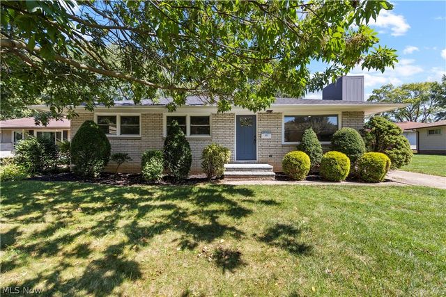 3815 Spencer Road, Rocky River, OH 44116