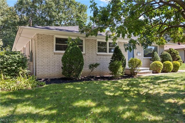 3815 Spencer Road, Rocky River, OH 44116