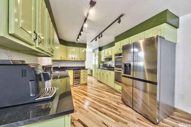 1800 Benjamin Franklin Drive, Reno, NV 89509
