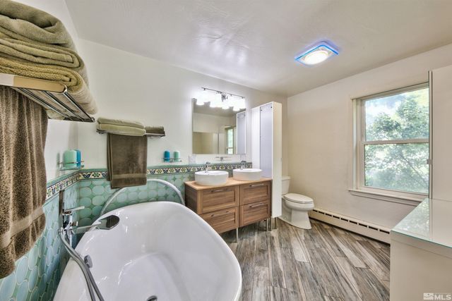 1800 Benjamin Franklin Drive, Reno, NV 89509