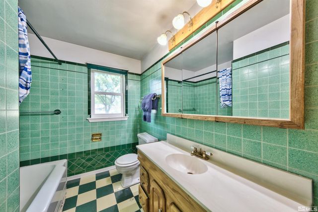 1800 Benjamin Franklin Drive, Reno, NV 89509
