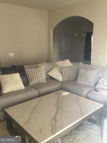 338 Lauren Drive, Fairburn, GA 30213