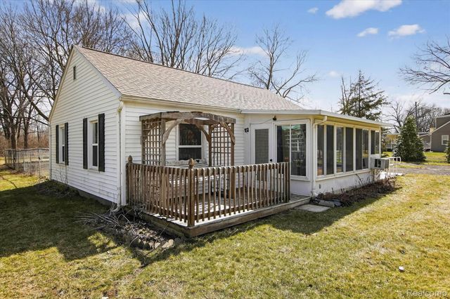 161 Bailey Drive, Raisin Township, MI 49221