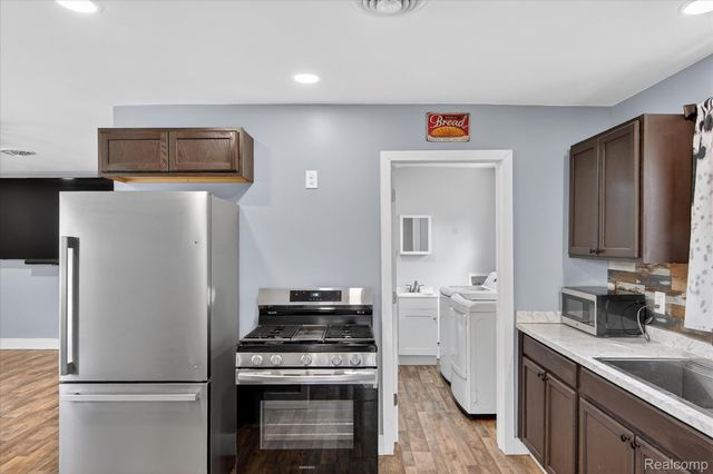 161 Bailey Drive, Raisin Township, MI 49221