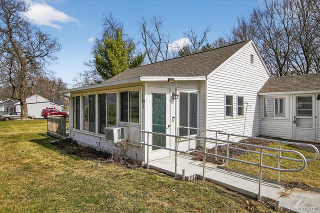 161 Bailey Drive, Raisin Township, MI 49221