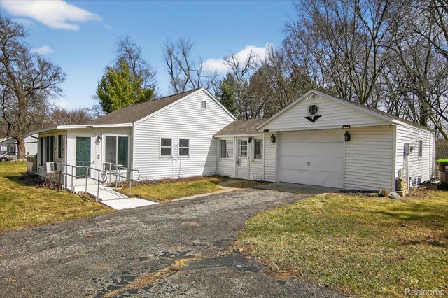 161 Bailey Drive, Raisin Township, MI 49221