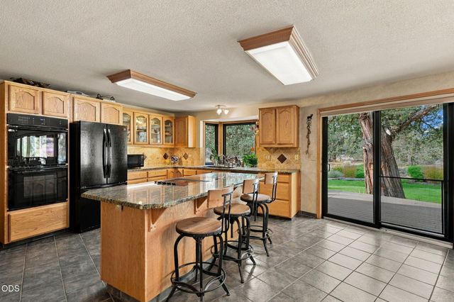 64417 McGrath Road, Bend, OR 97701