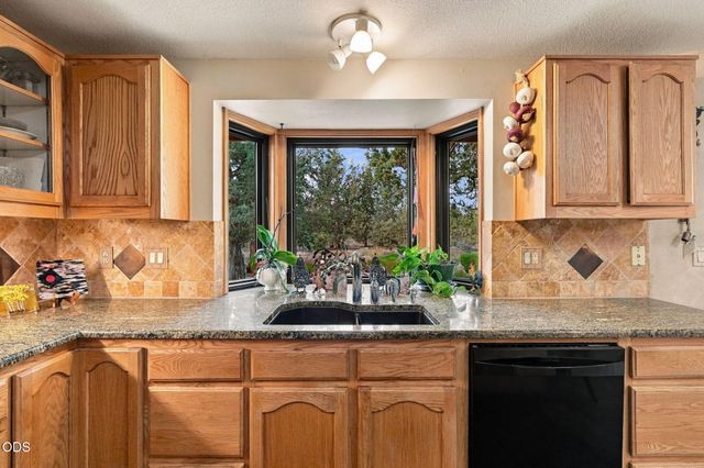 64417 McGrath Road, Bend, OR 97701