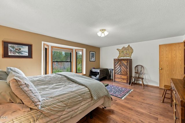 64417 McGrath Road, Bend, OR 97701