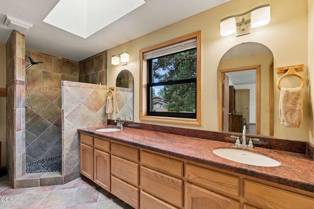 64417 McGrath Road, Bend, OR 97701