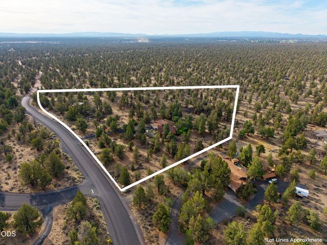 64417 McGrath Road, Bend, OR 97701
