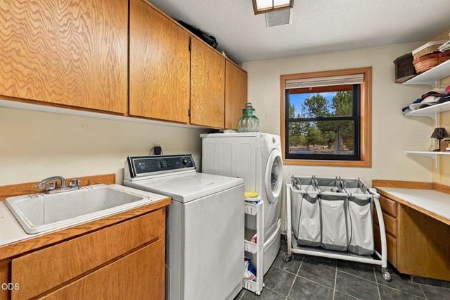 64417 McGrath Road, Bend, OR 97701