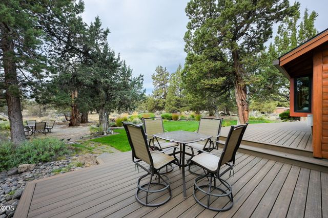 64417 McGrath Road, Bend, OR 97701