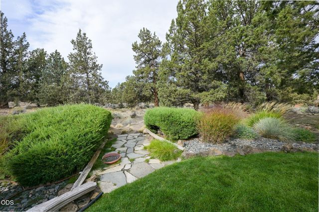 64417 McGrath Road, Bend, OR 97701