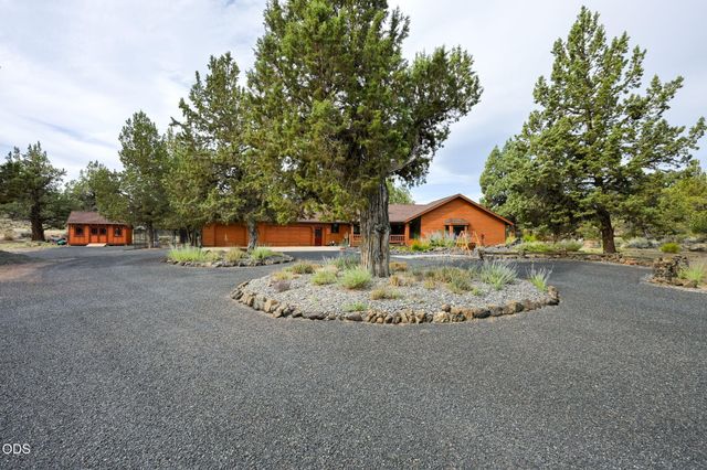 64417 McGrath Road, Bend, OR 97701