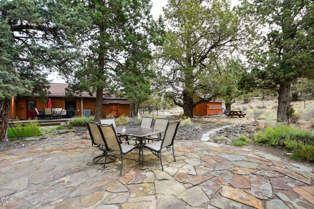 64417 McGrath Road, Bend, OR 97701