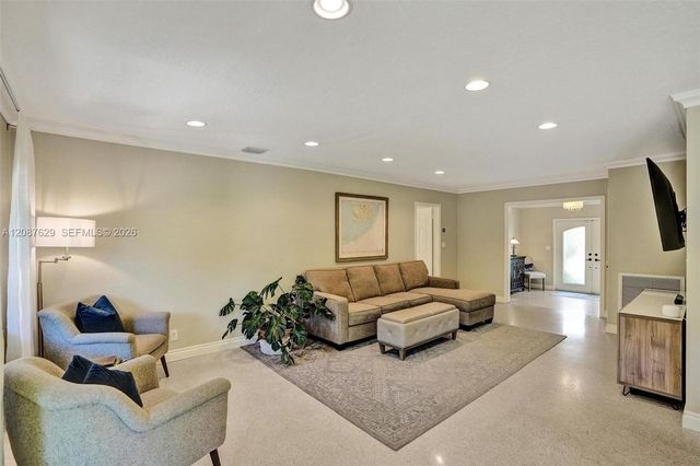 712 S 15th Avenue, Hollywood, FL 33020