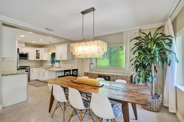 712 S 15th Avenue, Hollywood, FL 33020