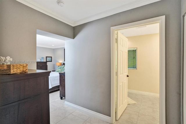 712 S 15th Avenue, Hollywood, FL 33020