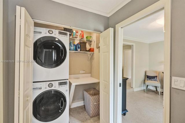 712 S 15th Avenue, Hollywood, FL 33020