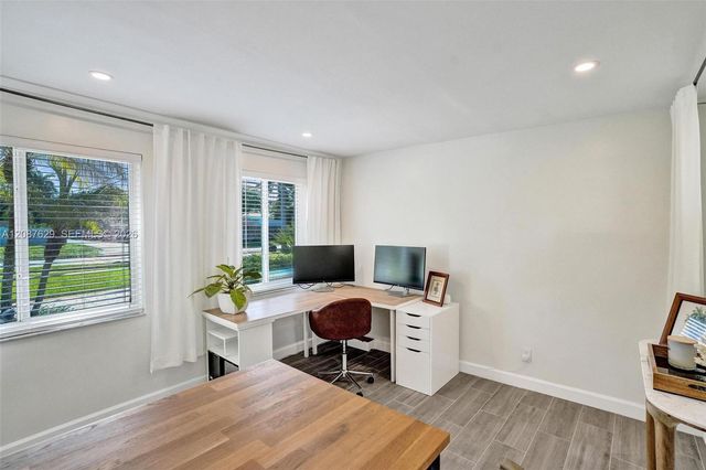 712 S 15th Avenue, Hollywood, FL 33020