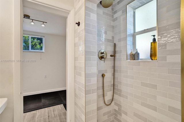 712 S 15th Avenue, Hollywood, FL 33020