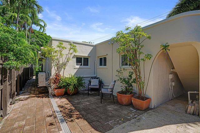712 S 15th Avenue, Hollywood, FL 33020