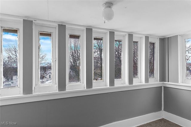 404 N Bentley Avenue, Niles, OH 44446