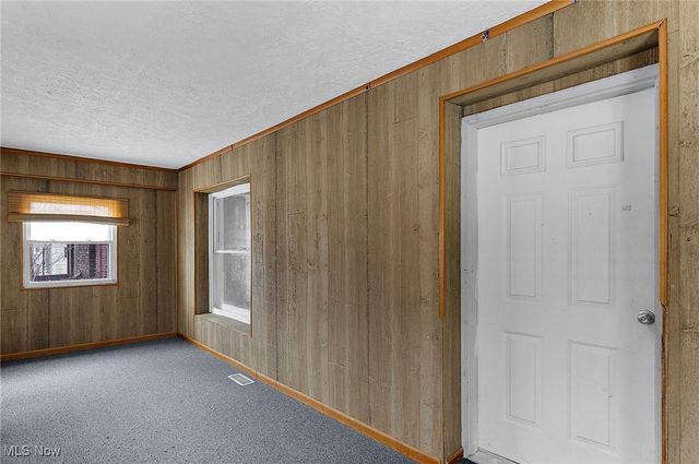 404 N Bentley Avenue, Niles, OH 44446