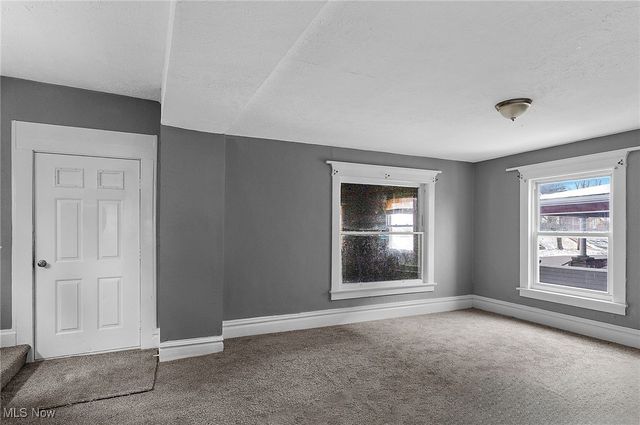 404 N Bentley Avenue, Niles, OH 44446