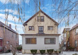 404 N Bentley Avenue, Niles, OH 44446