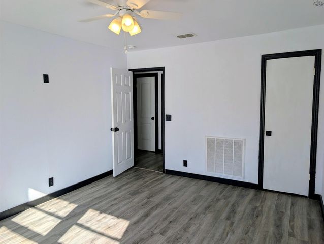 1614 HAWES AVENUE, Wichita Falls, TX 76301