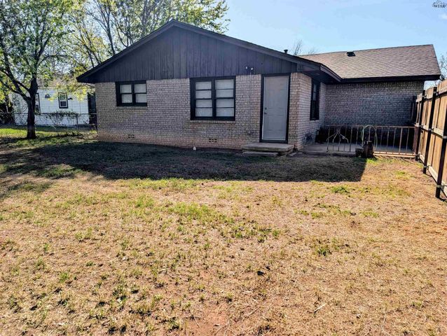 1614 HAWES AVENUE, Wichita Falls, TX 76301