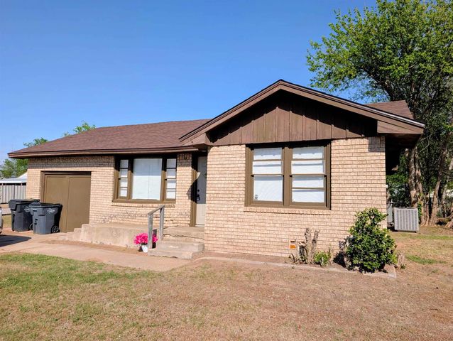 1614 HAWES AVENUE, Wichita Falls, TX 76301