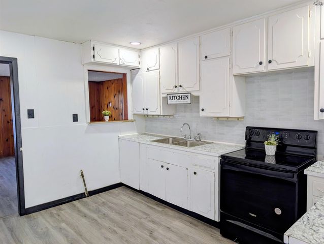 1614 HAWES AVENUE, Wichita Falls, TX 76301