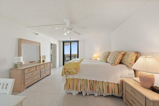 690 ISLAND WAY 909, Clearwater Beach, FL 33767