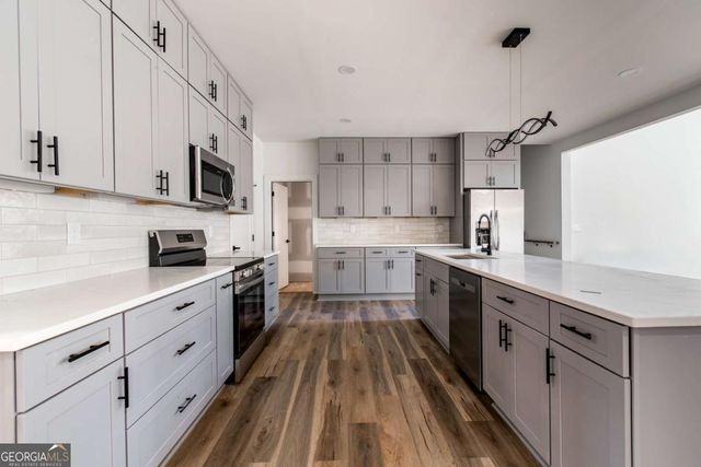 6121 Timberidge Drive, Gainesville, GA 30506