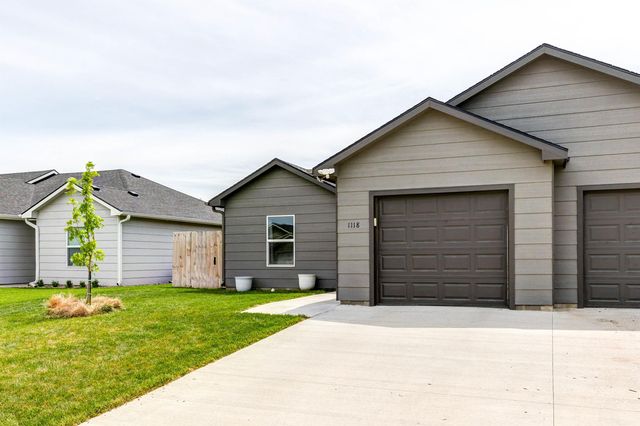 1118 Harbor Drive, Salina, KS 67401