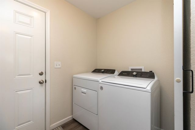 1118 Harbor Drive, Salina, KS 67401