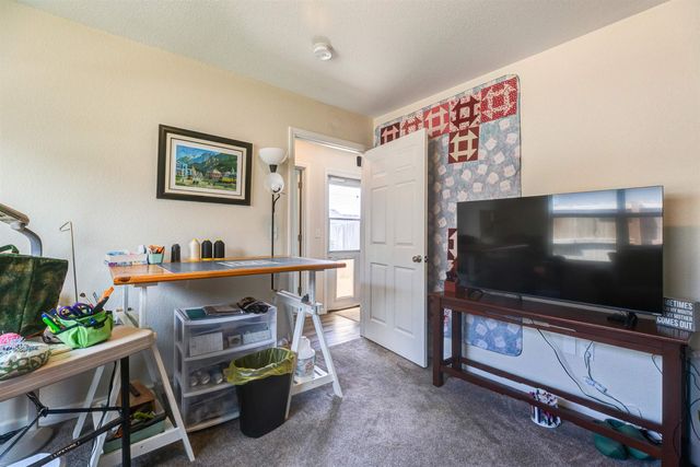1118 Harbor Drive, Salina, KS 67401