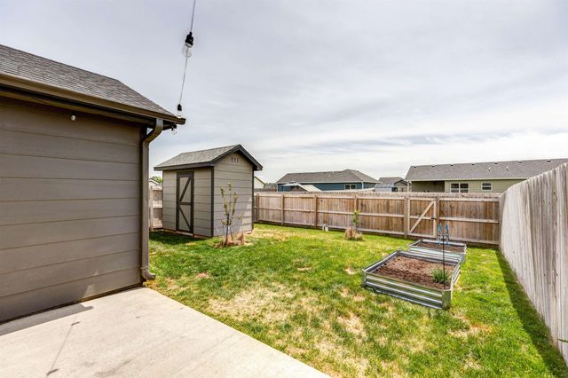 1118 Harbor Drive, Salina, KS 67401