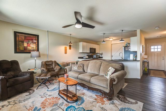 1118 Harbor Drive, Salina, KS 67401