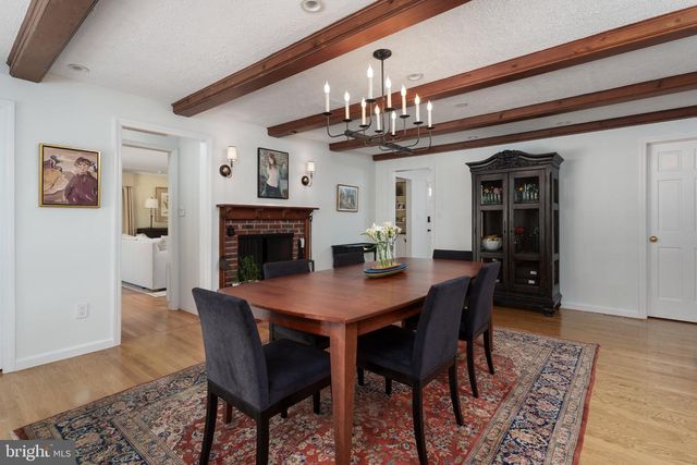 19 MAPLE LN, Pennington, NJ 08534