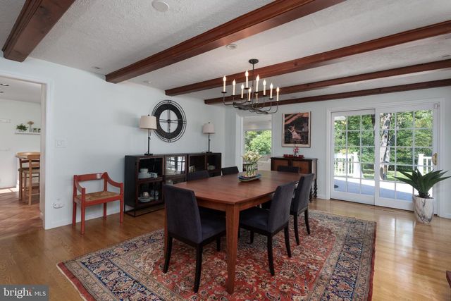 19 MAPLE LN, Pennington, NJ 08534