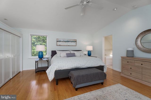 19 MAPLE LN, Pennington, NJ 08534
