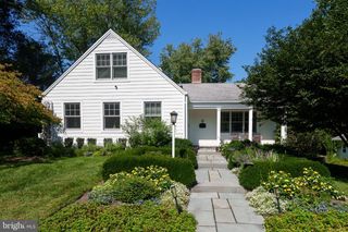 19 MAPLE LN, Pennington, NJ 08534