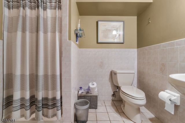 114 Lopez Rd, Cedar Grove Twp., NJ 07009