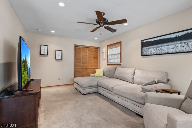 114 Lopez Rd, Cedar Grove Twp., NJ 07009