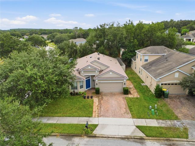 26016 SINGING LARK COURT, Leesburg, FL 34748