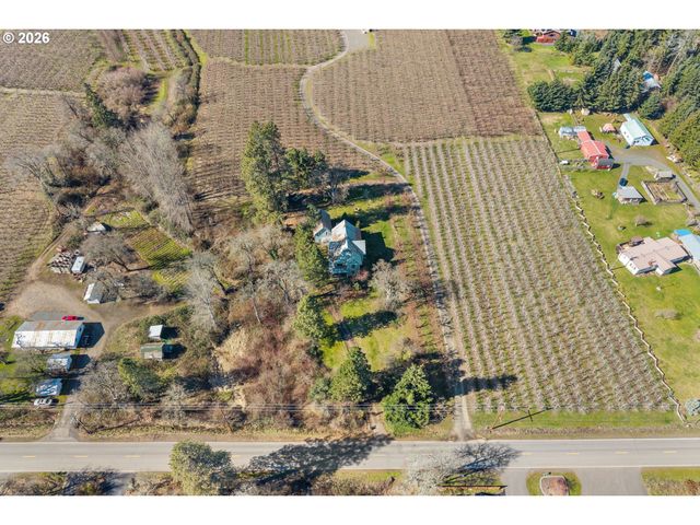 1580 MARKHAM Rd, Hood River, OR 97031